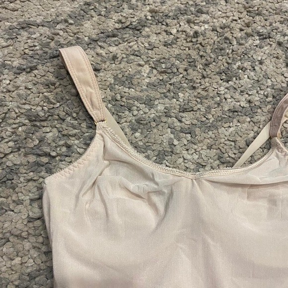 Vintage 80s/90s OLGA Nude Shapewear Bodysuit – Size 34D Classic vintage OLGA