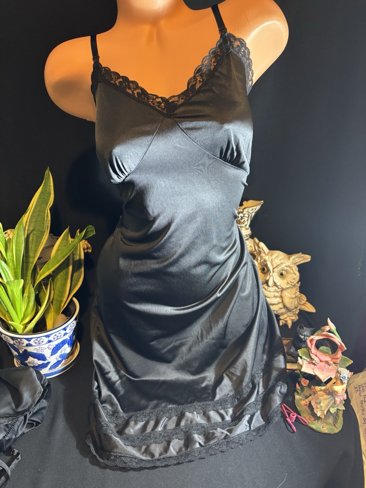 Vtg SILKY NYLON Lace Dress slip Nightgown Shimmery Frilly SLIP Lingerie 40″