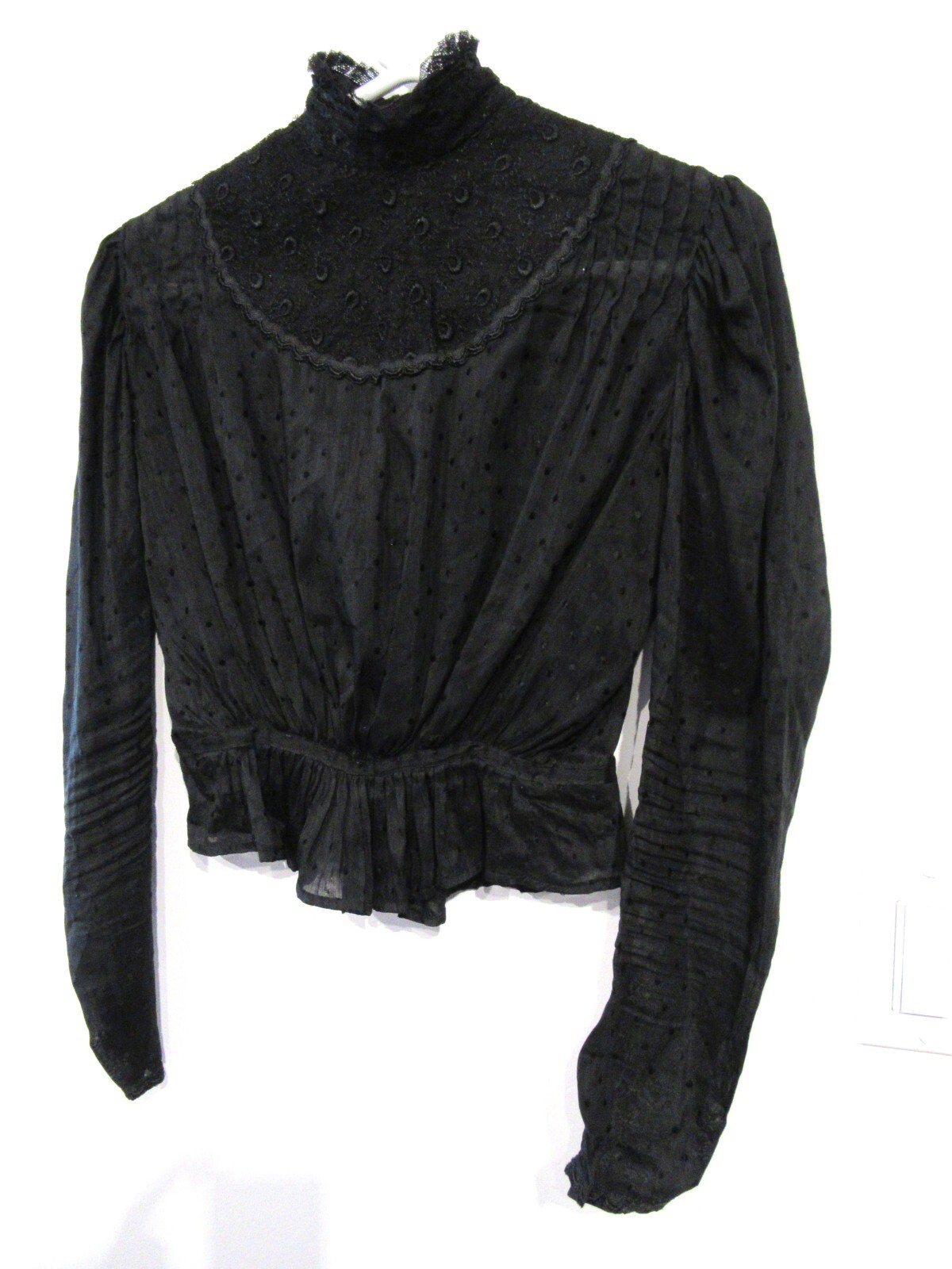 ANTIQUE EARLY 1900S 1905 BUST-39″ SWISS DOT LACE BLACK BLOUSE SHIRT STRONG F38