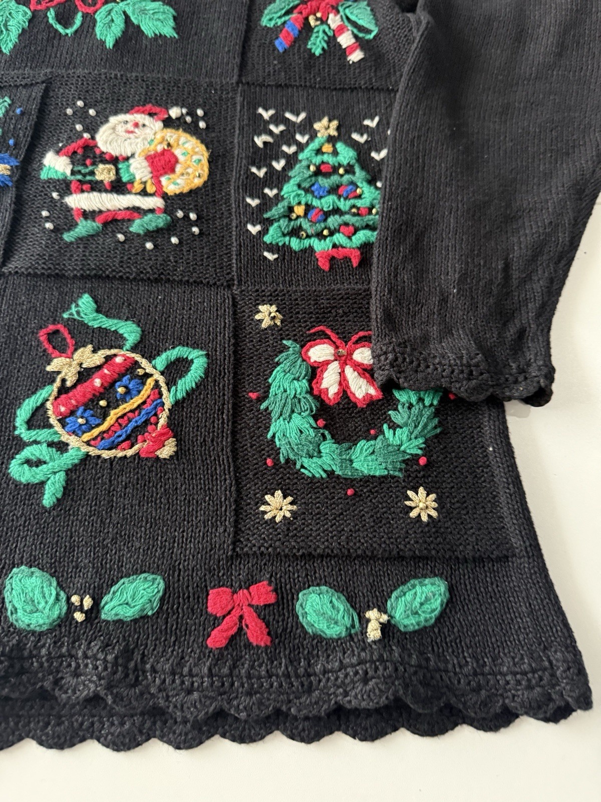 Work in Progress Gladys Bagley black Scalloped Holiday embroidery sweater M Flaw