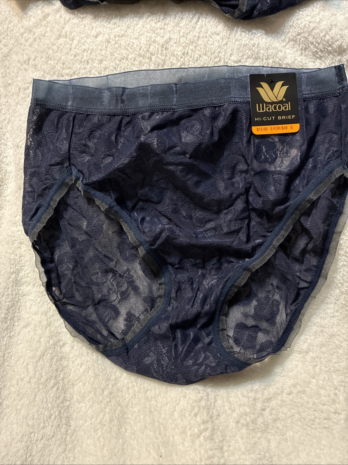 Wacoal~Hi-Cut~Brief~871101~Vintage~Sheer~Floral~Lace~Navy~Size Small~NWT