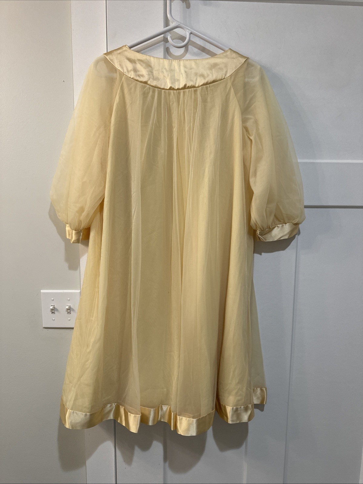 Vtg Gossard Artemis Yellow Chiffon Nightgown & Robe Set Peignor M Style 1101