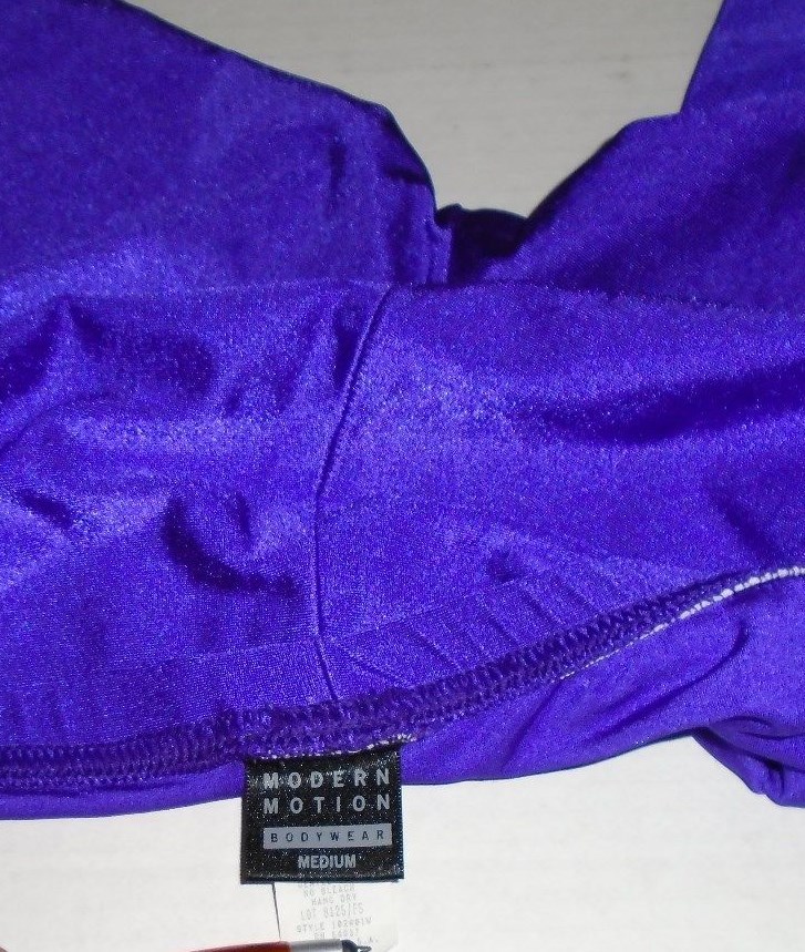 Womens Vintage Modern Motion Bodywear Purple Shiny Cropped Capri Pants Sz M