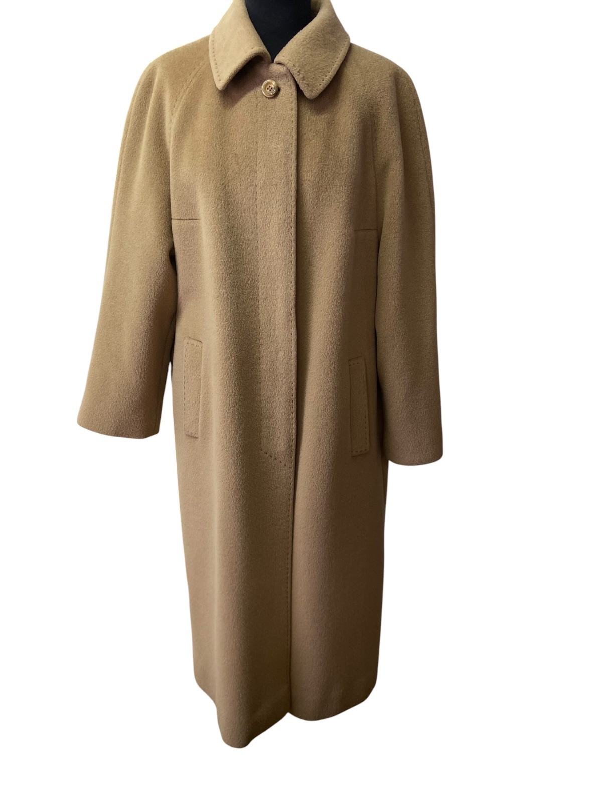 Women’s 80’s Vintage Classic Camel hued coat in wool and cashmere | Size EU 38
