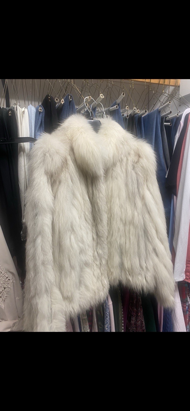 Saga Fox Women’s Vintage White Fox Fur Coat Size M Regular Elegant Outerwear