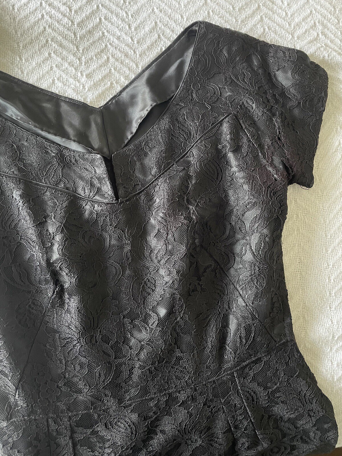 Vintage 1950’s Black Lace Cocktail Dress LBD Party Mid Century S