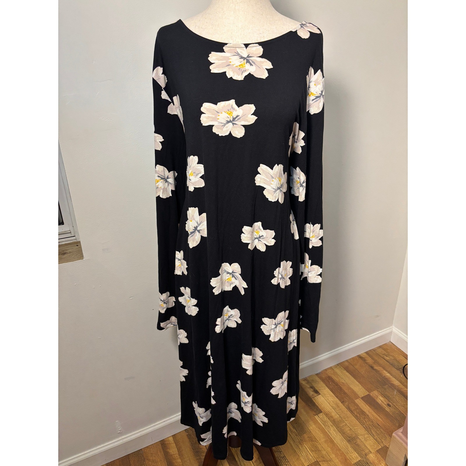 Old Navy Floral Swing Dress 2X Plus Size Cottagecore Rayon Boho Midi Dress