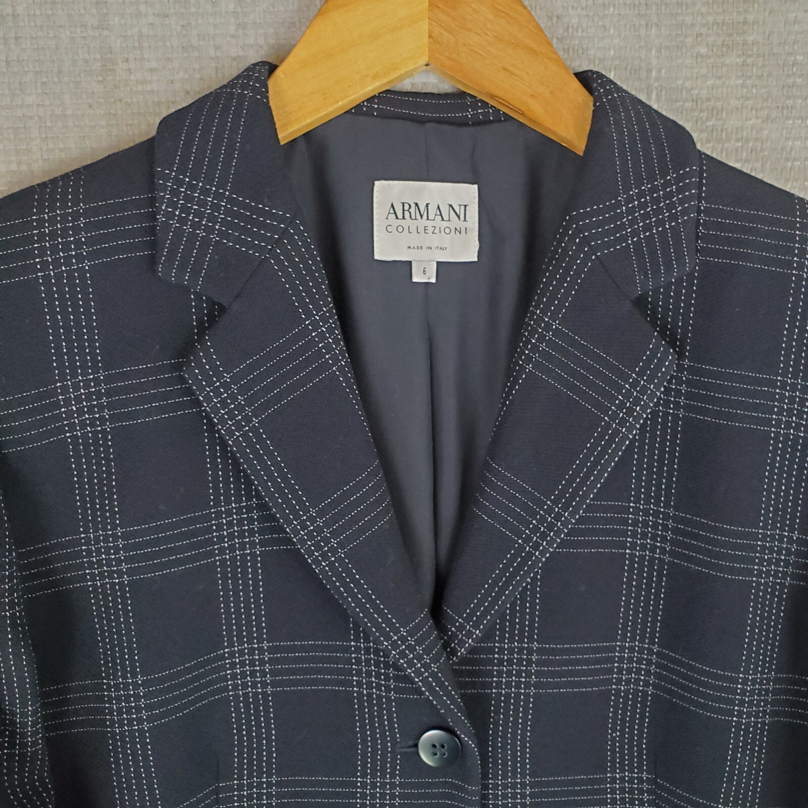 ARMANI COLLEZIONI Womens Size Small 6 Italy Made Black Plaid Wool Blazer Jacket
