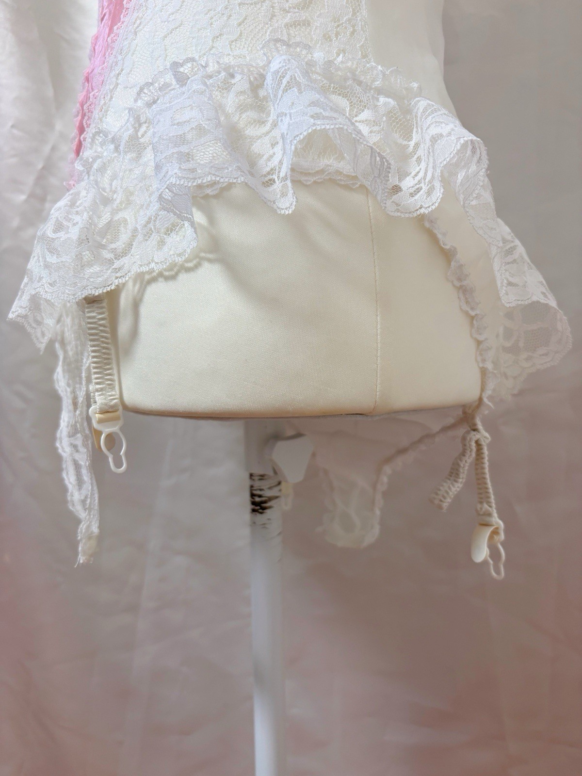 Vintage 80s Lace Pink White Lingerie Teddy Nightgown Romper Bodysuit USA Kawaii