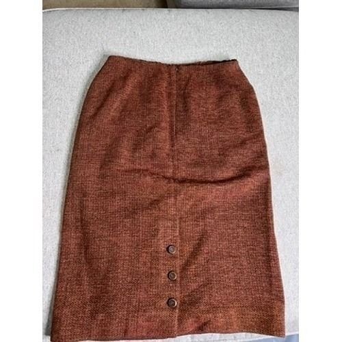 Chanel Vintage 98A Rust Brown Wool Tweed Pencil Skirt Silk Lined Size 40 FR