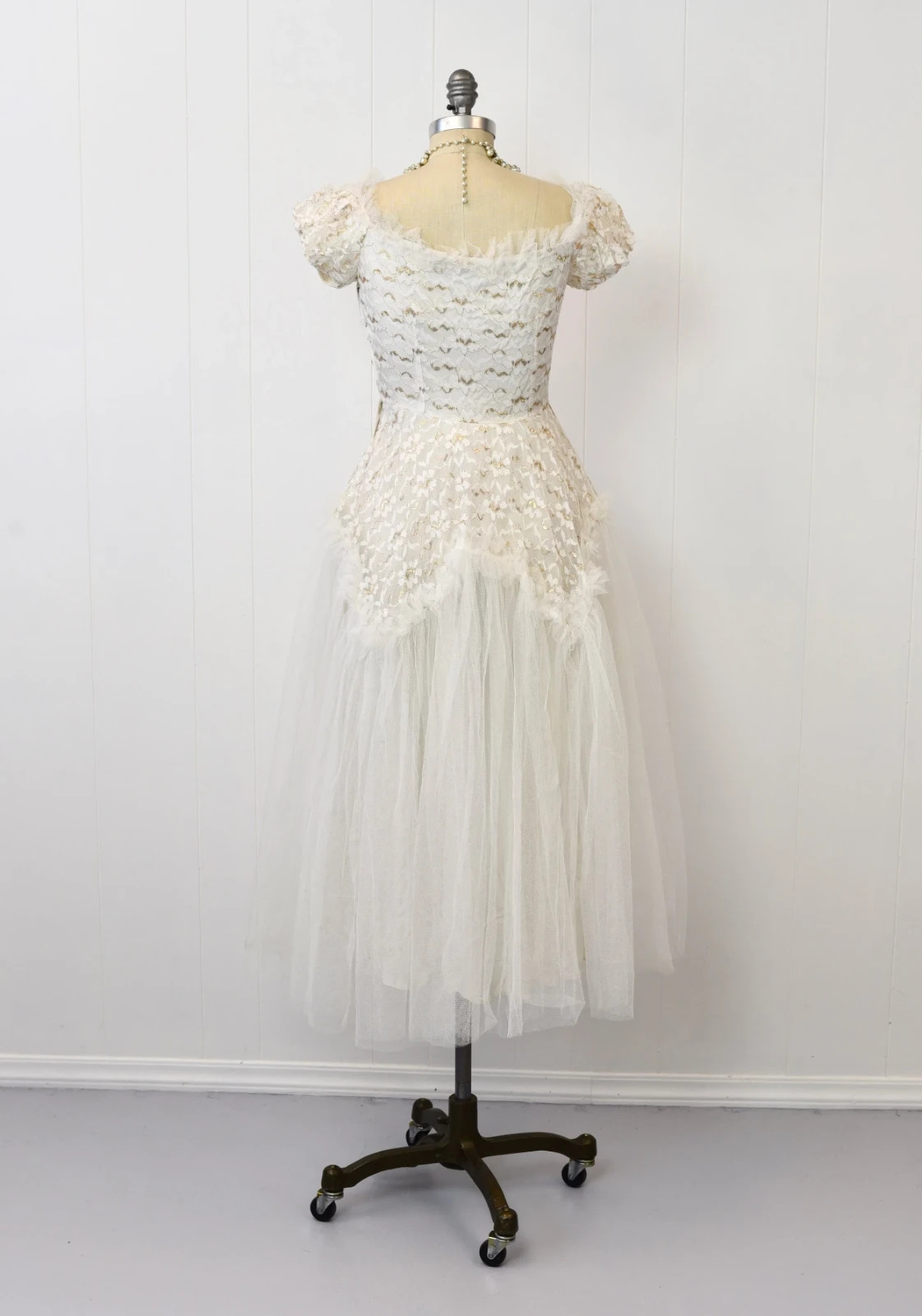 Vintage 1950s White Tulle Lace Floral Metallic Mid Century Bridal Wedding Dress