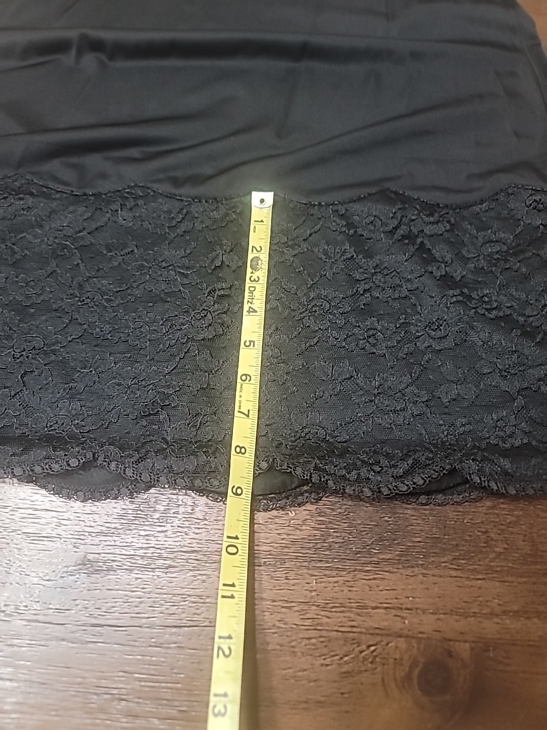 Vtg 60s VANITY FAIR Black Dress Slip Silky nylon sexy Floral 8″ Lace Hem Size 34