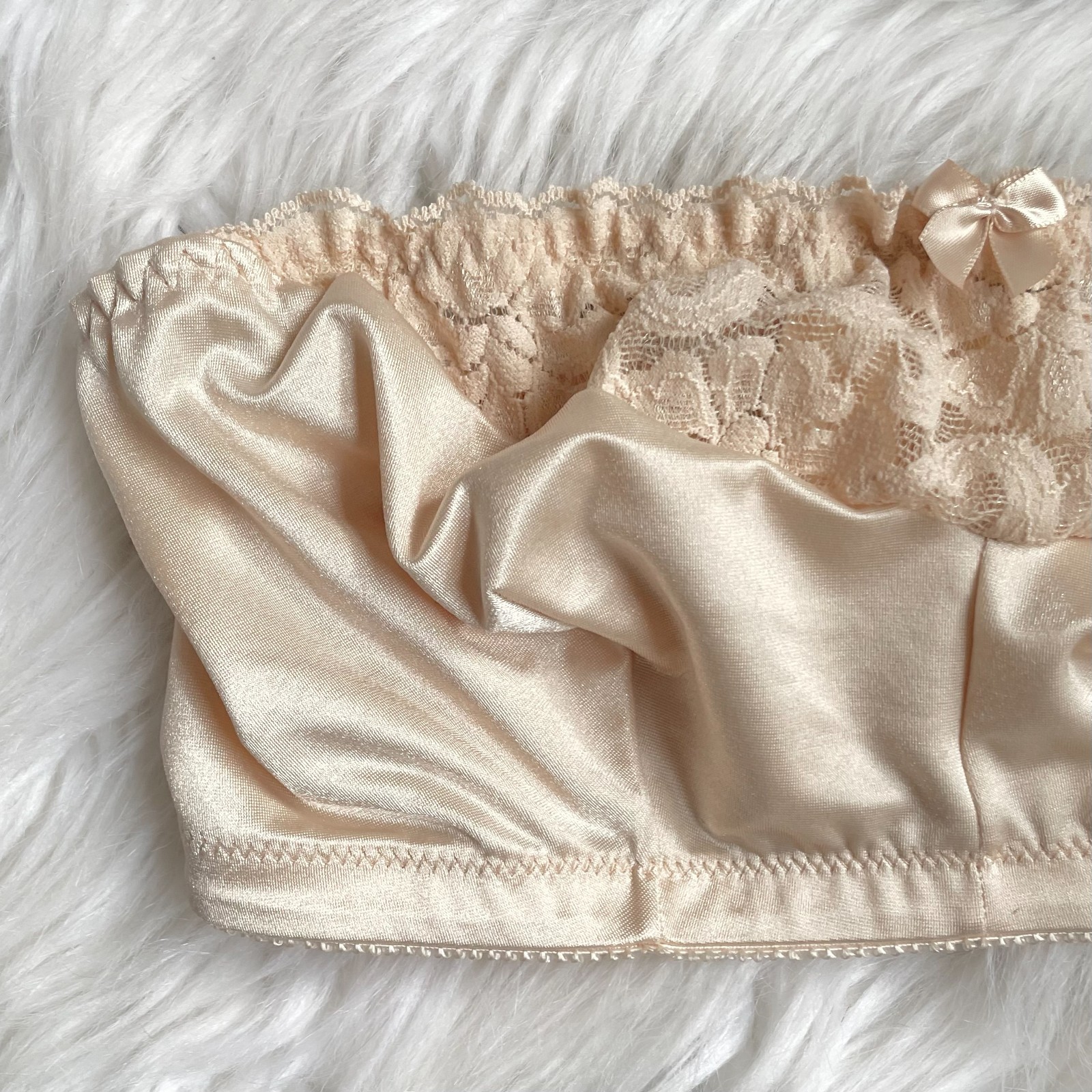 vintage Glamorise nude pink satin and lace strapless bra size us 38