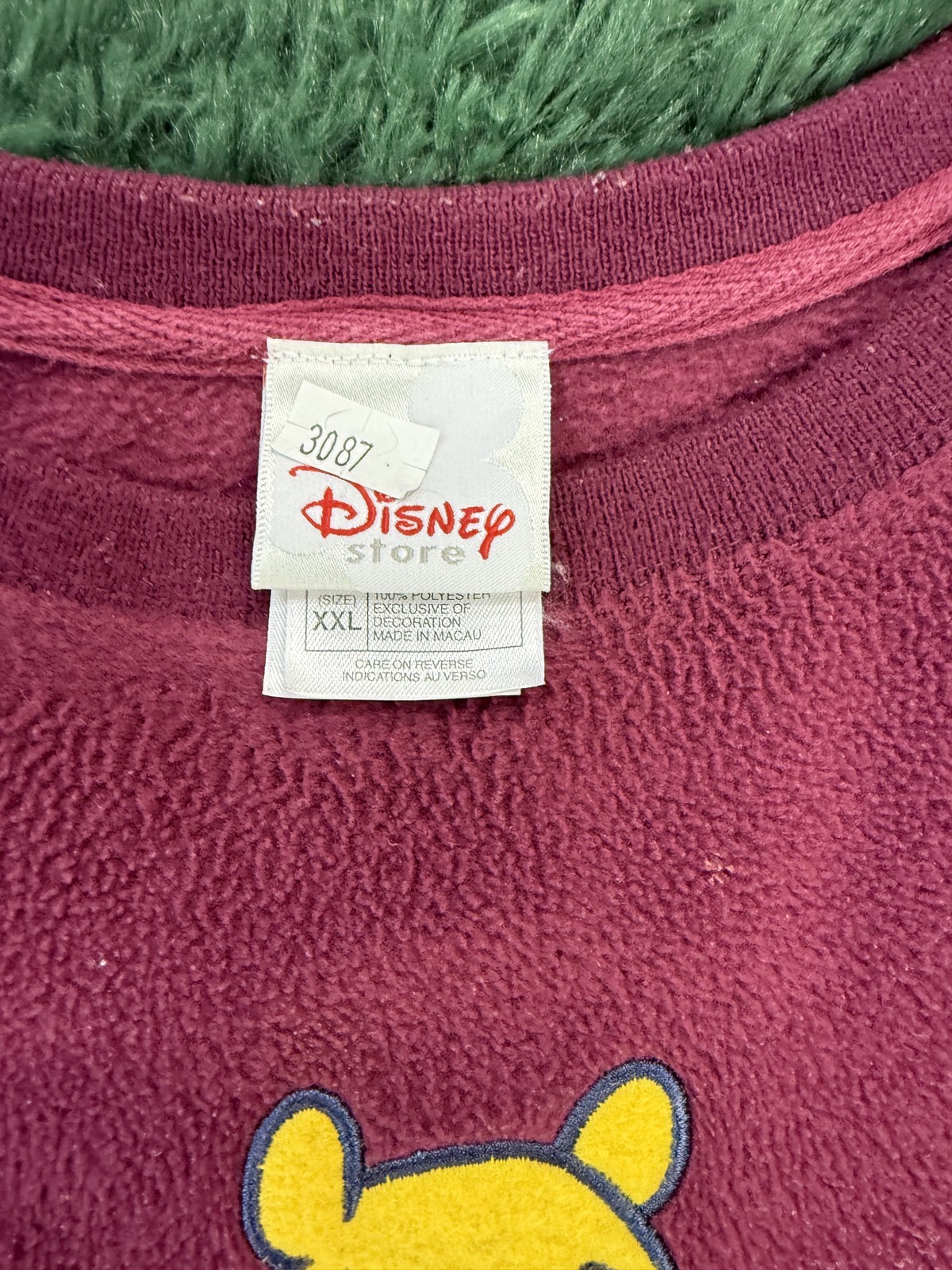 Vintage Disney Store Winnie the Pooh Bear of Distinction Fleece Sweatshirt 2XL