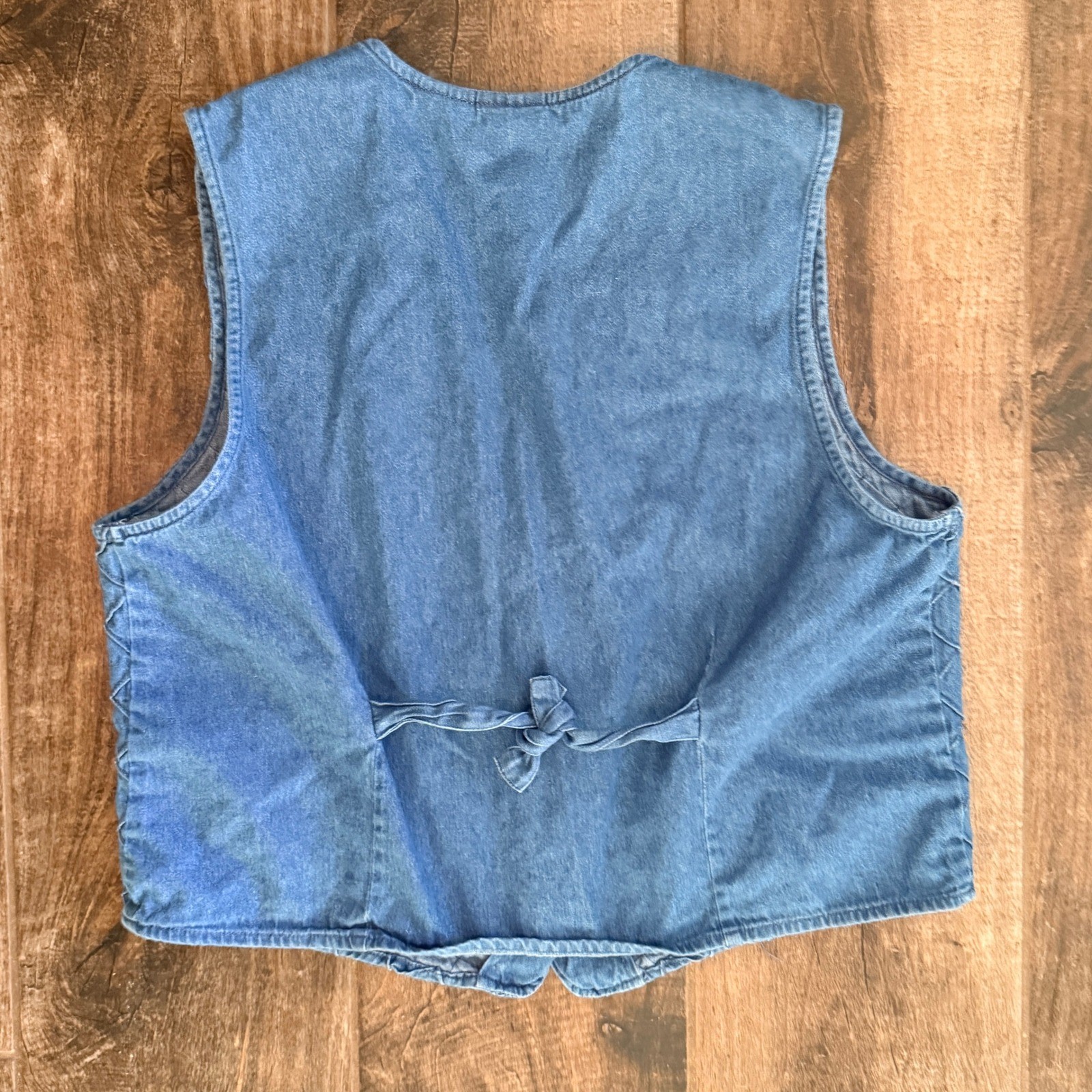 Two Twenty Women’s Vintage Rosette Detail Denim Quilted Vest, Blue Pastels,M