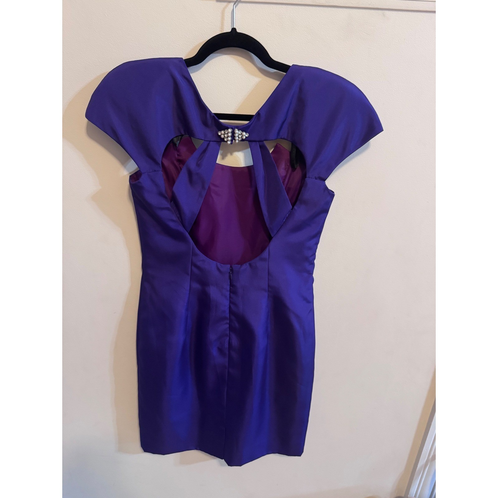 Vintage En Francais Huey Waltzer Purple Satin Cocktail Dress Pearl Detail Sz 8