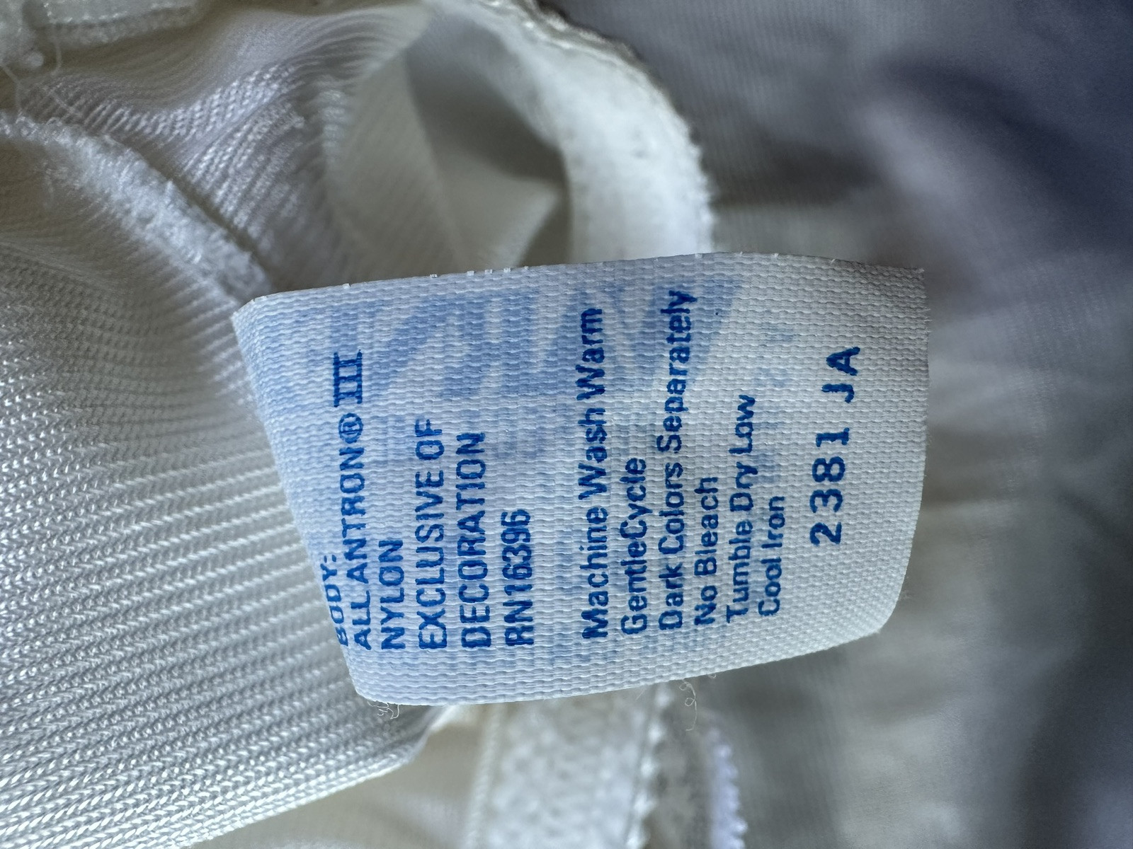Warners Half Slip Lace Trim Perfect Measure White Nylon 55300 Sz M USA Vintage
