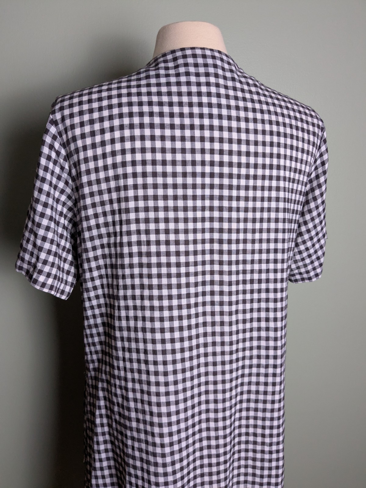 Vintage 1960s Black White Gingham Zip Front Shift Dress