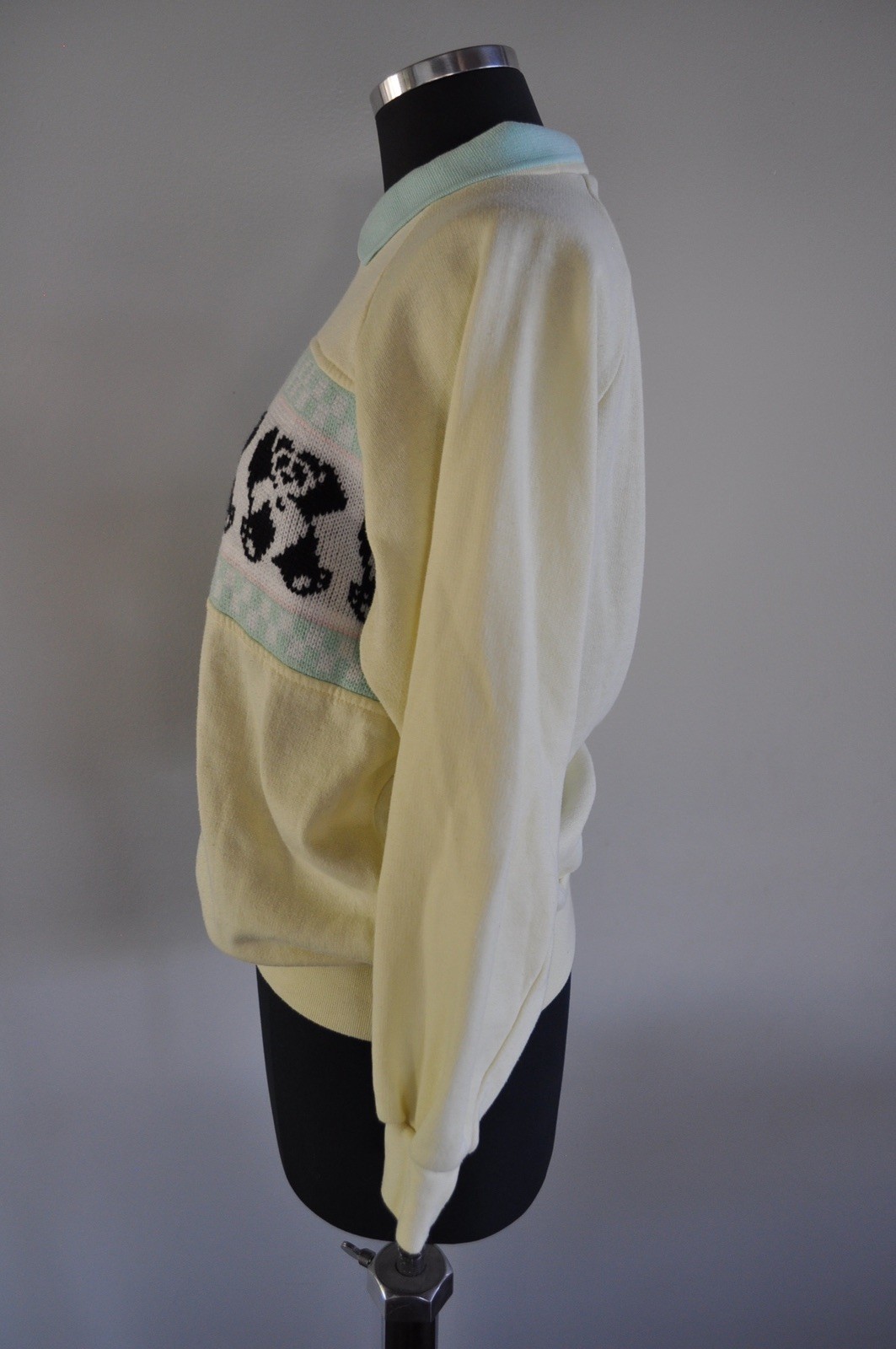 Vintage One Step Up Sweatshirt 1980’s Yellow with Panda Bears Collared Medium