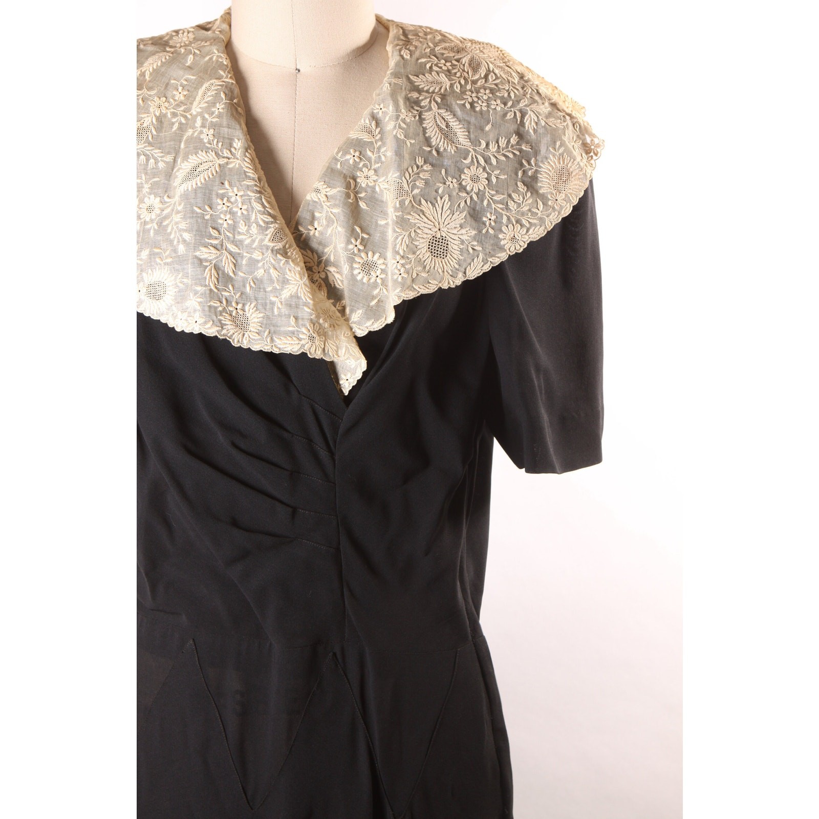 1940s Cream Black Lace Short Sleeve Formal Dress by Eisenberg Originals