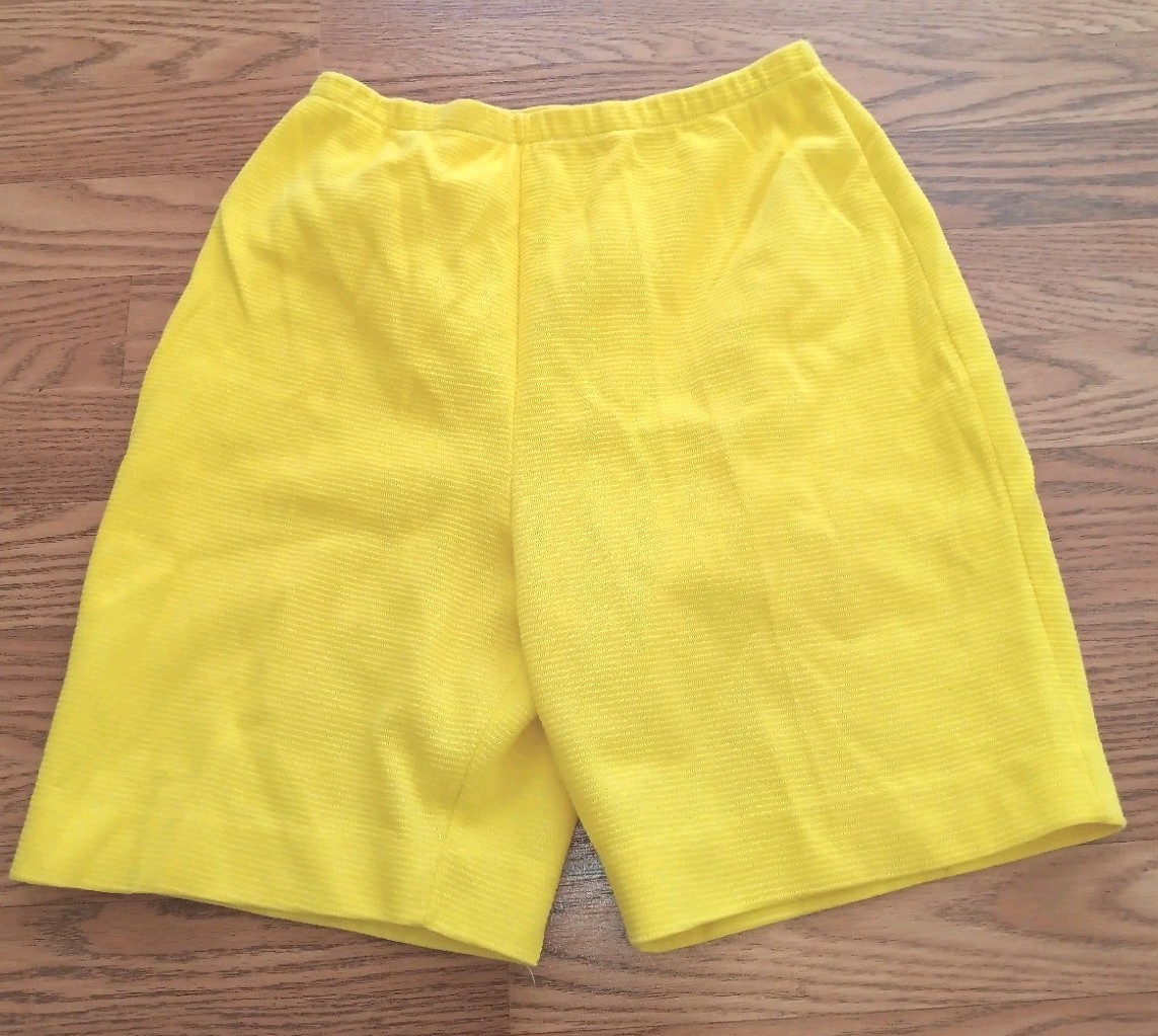 1970s Lemon Yellow Polyester Shorts Catalina Sportswear Elastic 11/12 6.5″ VTG