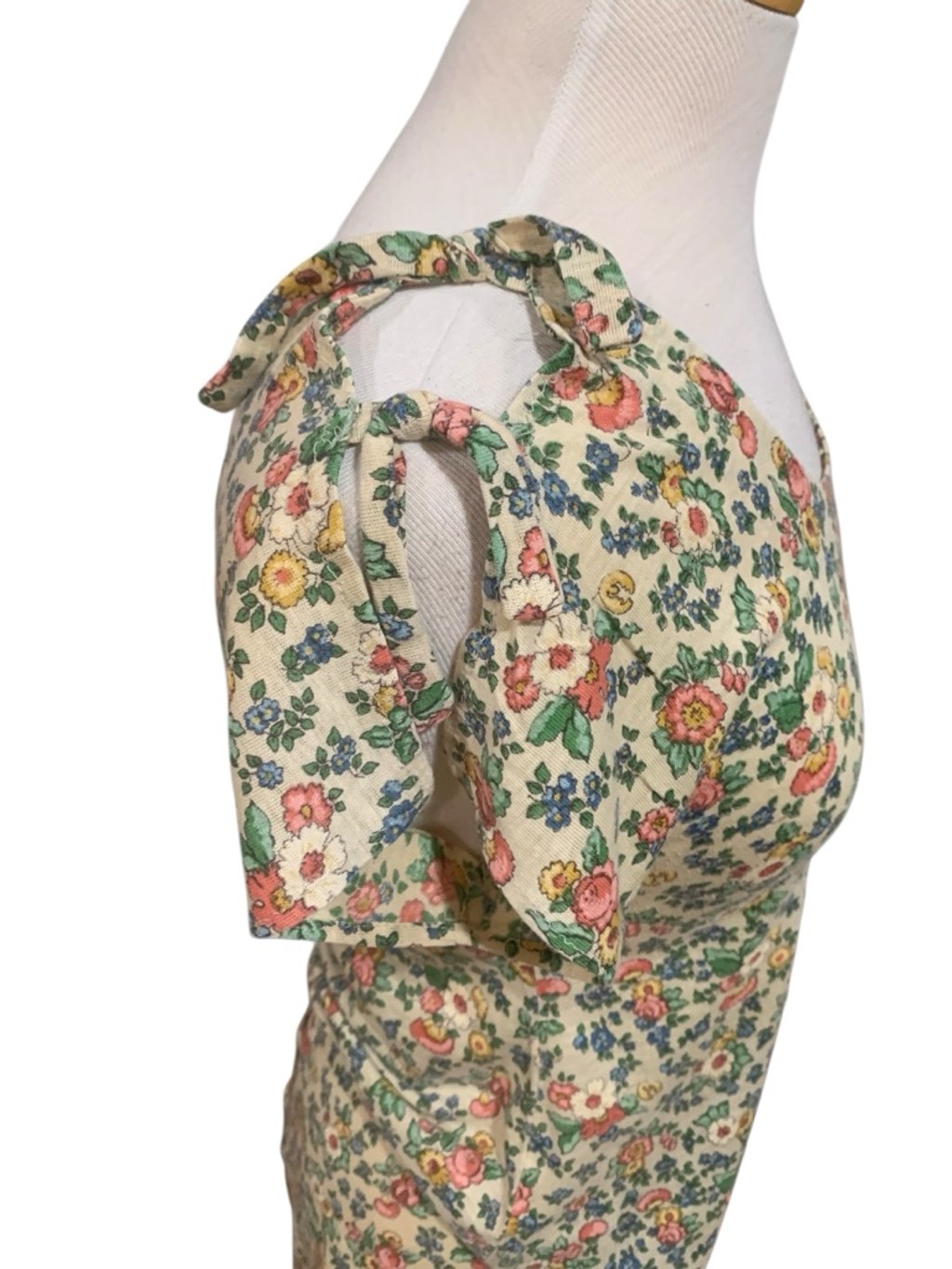 Vntg 70’s Women’s homemade Floral Skirt Set in Beige and Pink size Small