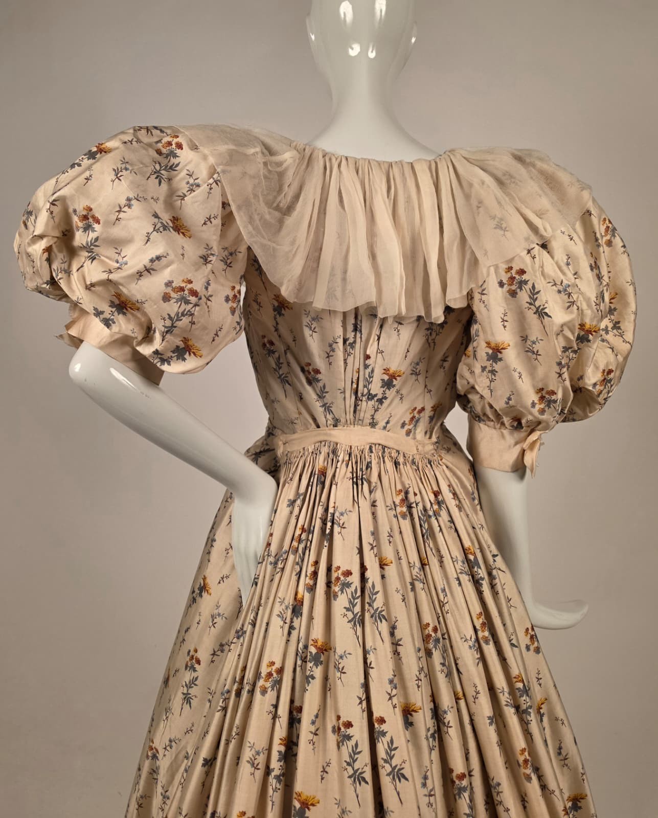 VICTORIAN FLORAL SILK BALL GOWN DRESS W BALLOON PUFF SLEEVES + SILK CHIFFON & ID