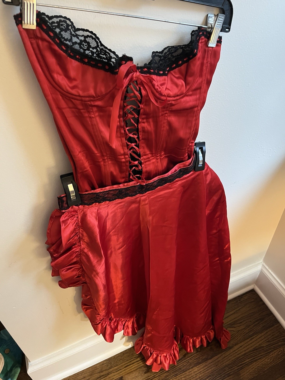 Darling Body Fashions Red Satin Corset Black Lace burlesque & Skirt Set Size xs