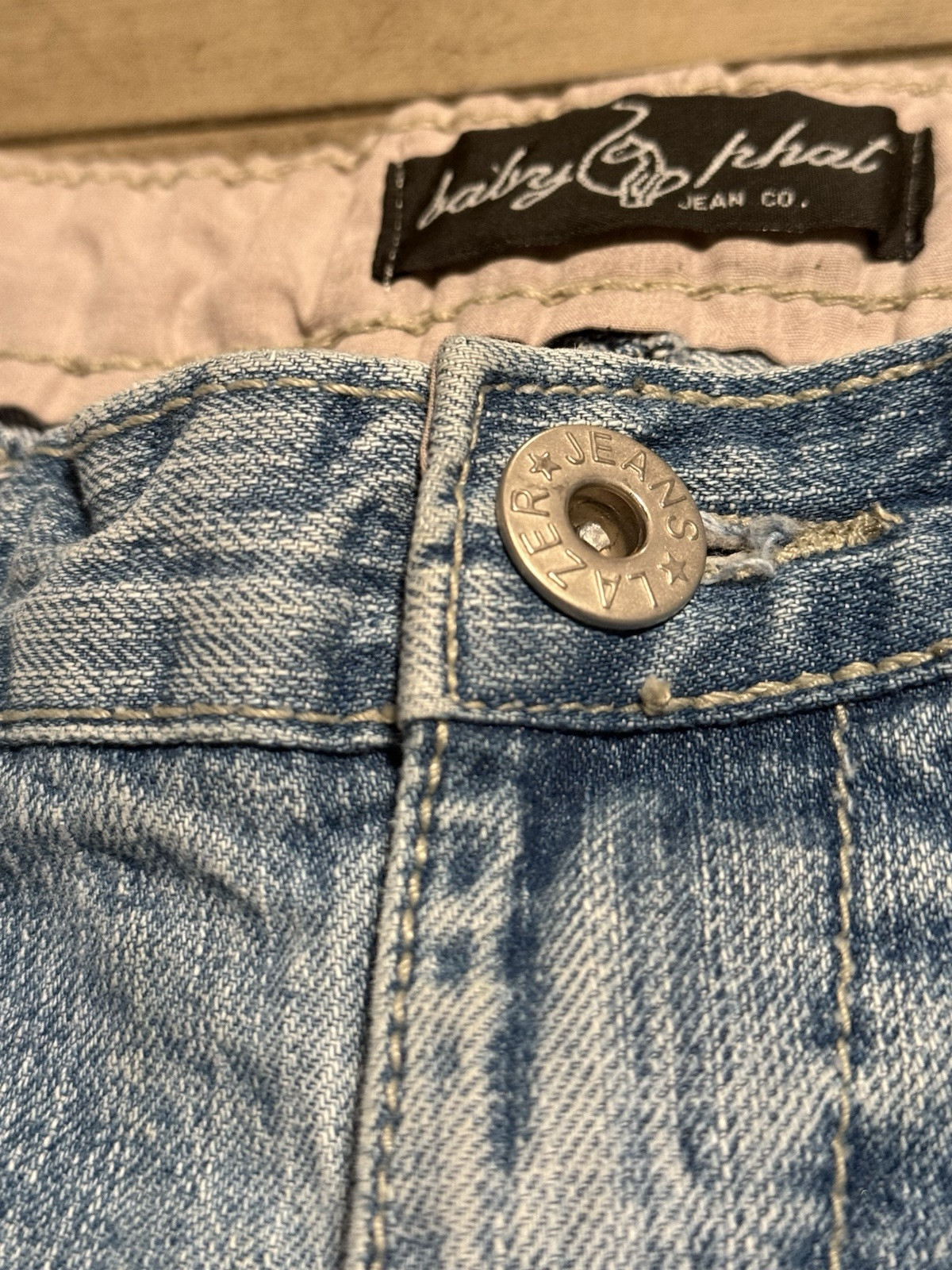 Vintage Y2K Baby Phat Woman Size 3 Blue Straight Leg Cuffed Capri Jeans Denim