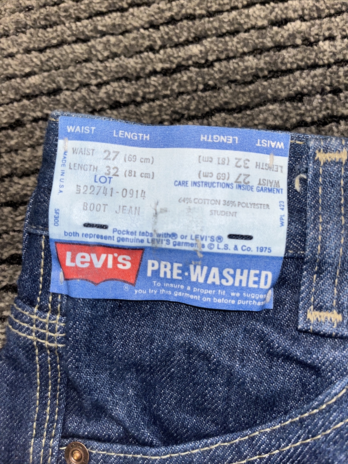 NWT NOS Levi’s dark wash student jeans White Tab Bootcut leg 27”x32”
