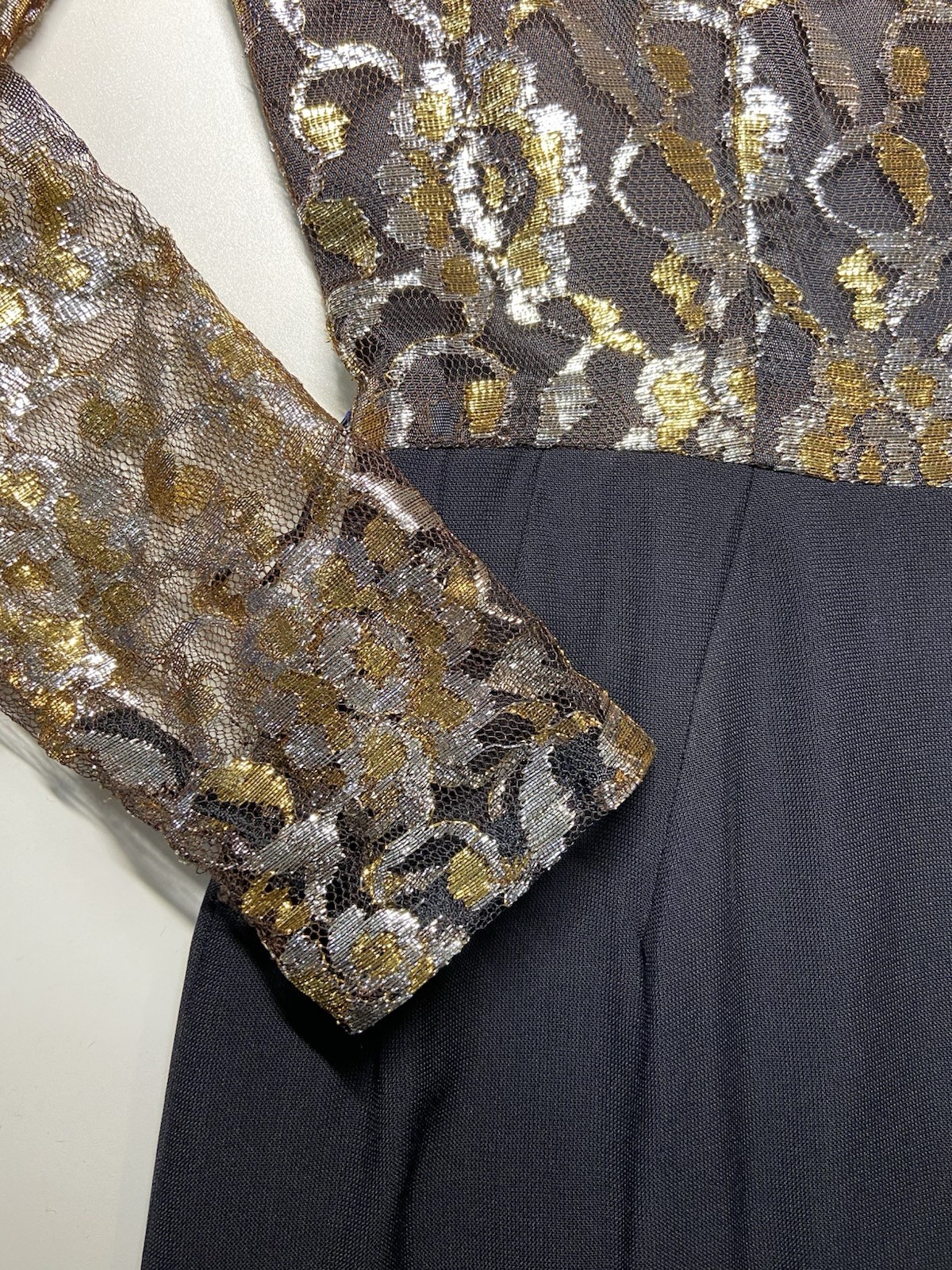 Vintage 1960’s Cocktail Dress Gold Black Metallic Lace Size 2