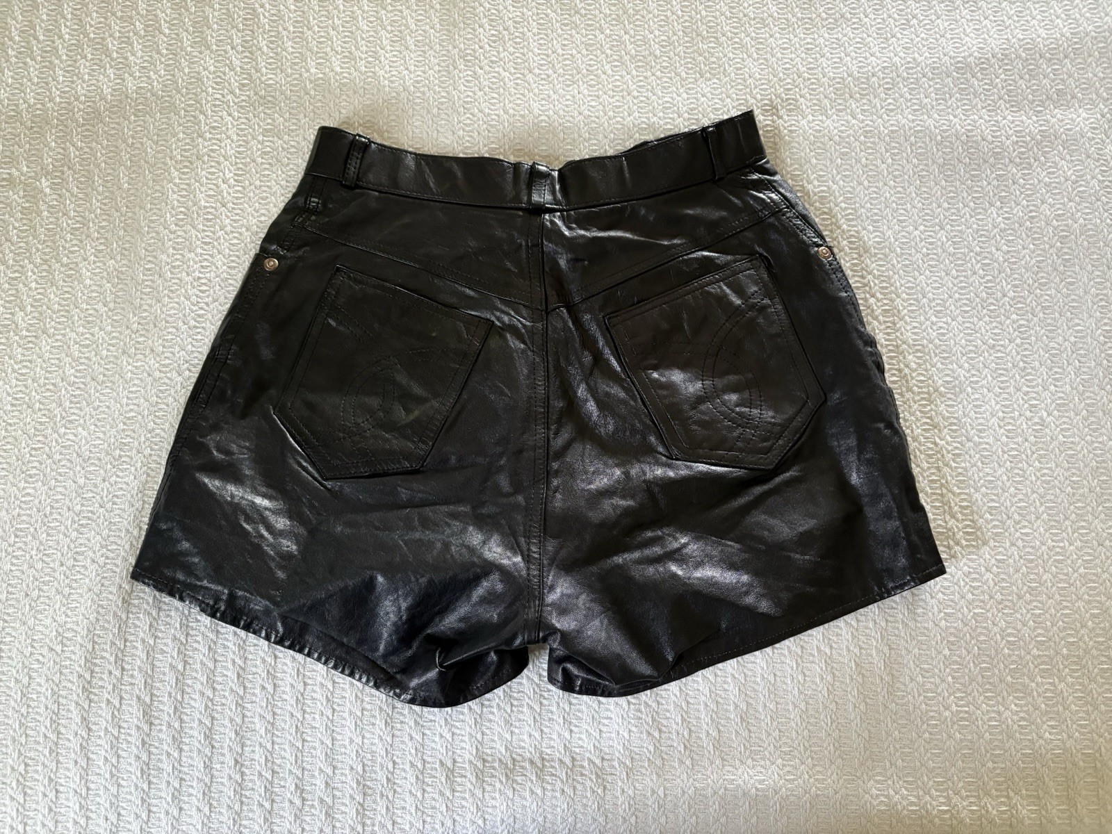 Vintage 80s Wilsons Glossy Black Leather Shorts Goth Biker Rocker Metal Sz10