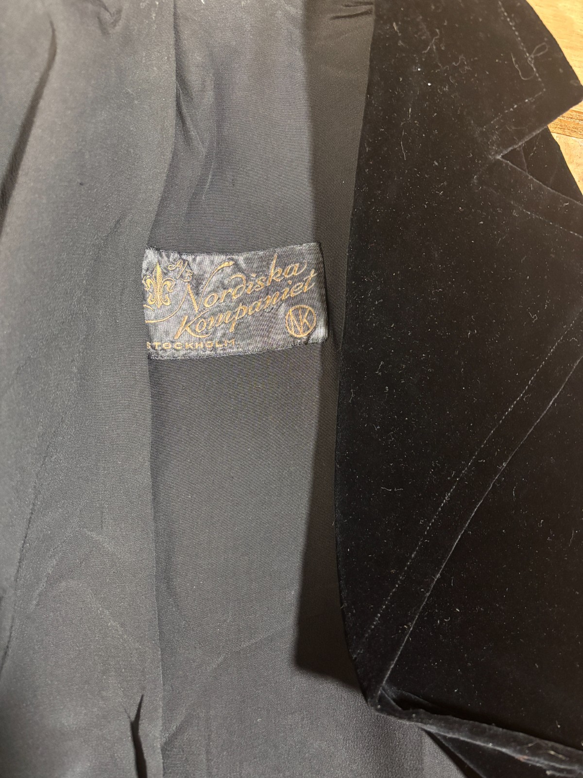Classic Vintage Nordiska Kompaniet Black Velvet Women’s Evening Coat Sweden