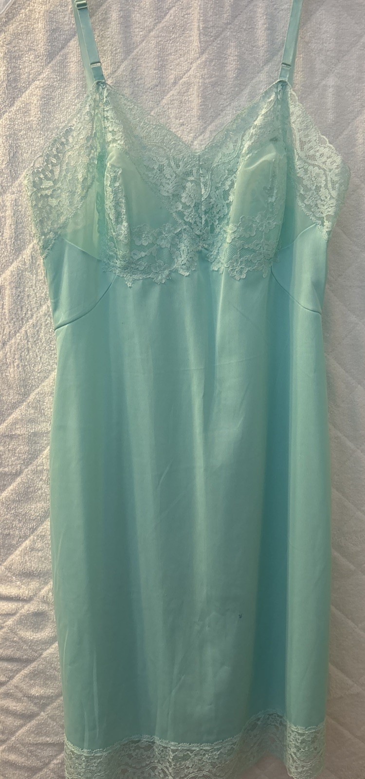 Vintage Vassarette Full Slip Womens Seafoam Lace Trim Nylon Tricot Small 32”
