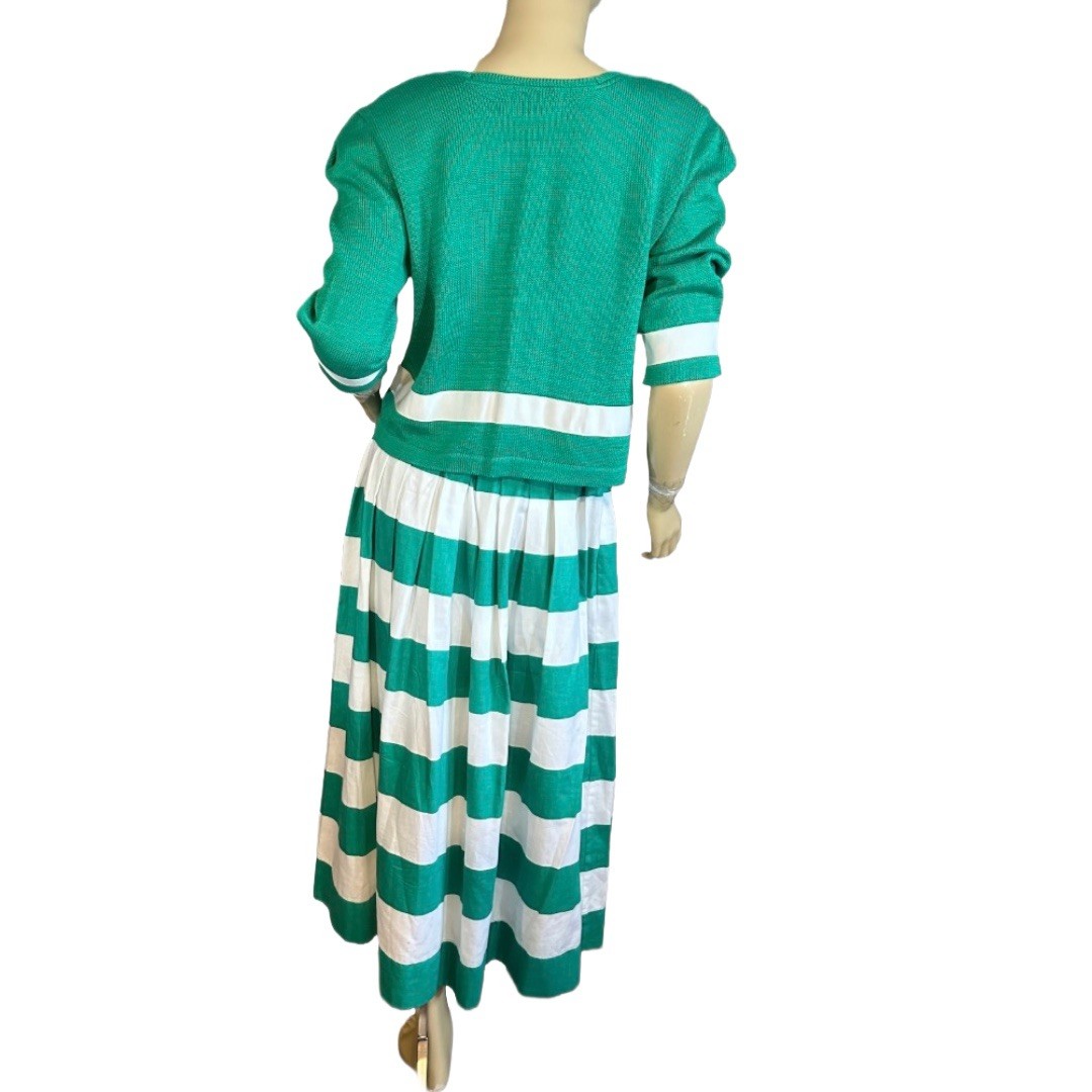 WOMEN’S VINTAGE CIRCA 1980’S CULLINANE GREEN SKIRT AND SWEATER SET SZ 10/M