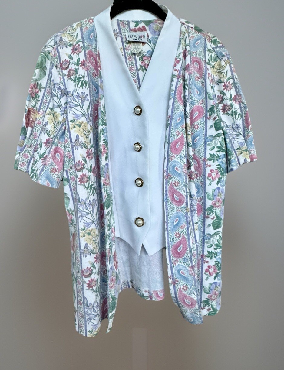 Dress Savvy New York Vintage Short Sleeve Weskit White Pink/Purple Floral 8P