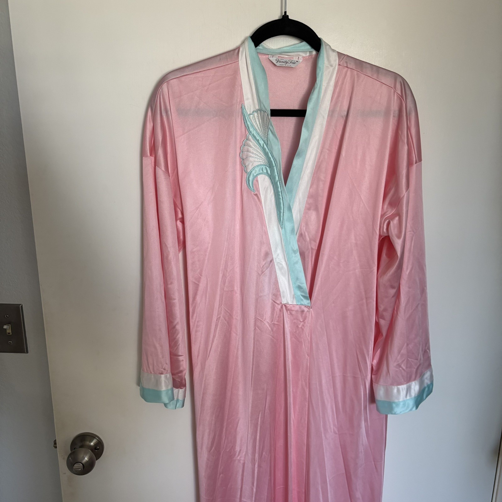 Vanity Fair Robe M Cottage Core Romantic Feminine VTG 70s