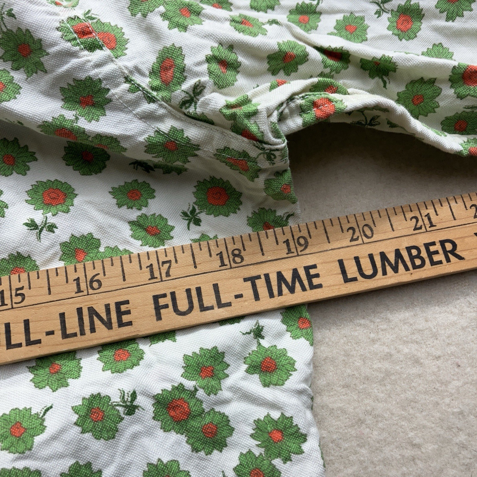 1960’s Shapely Classic Sunflower Floral Print Shirt Small 14