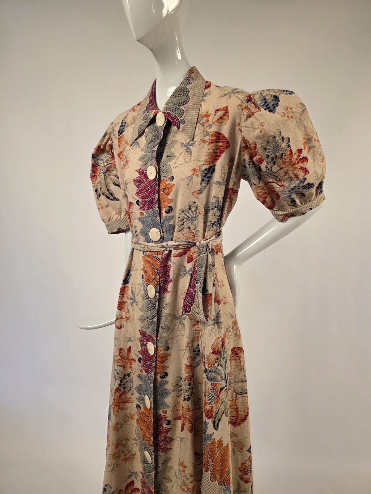 1930’S UNUSUAL BATIK STYLE FLORAL STRIPE PRINT COTTON SUMMER DRESS W BELT