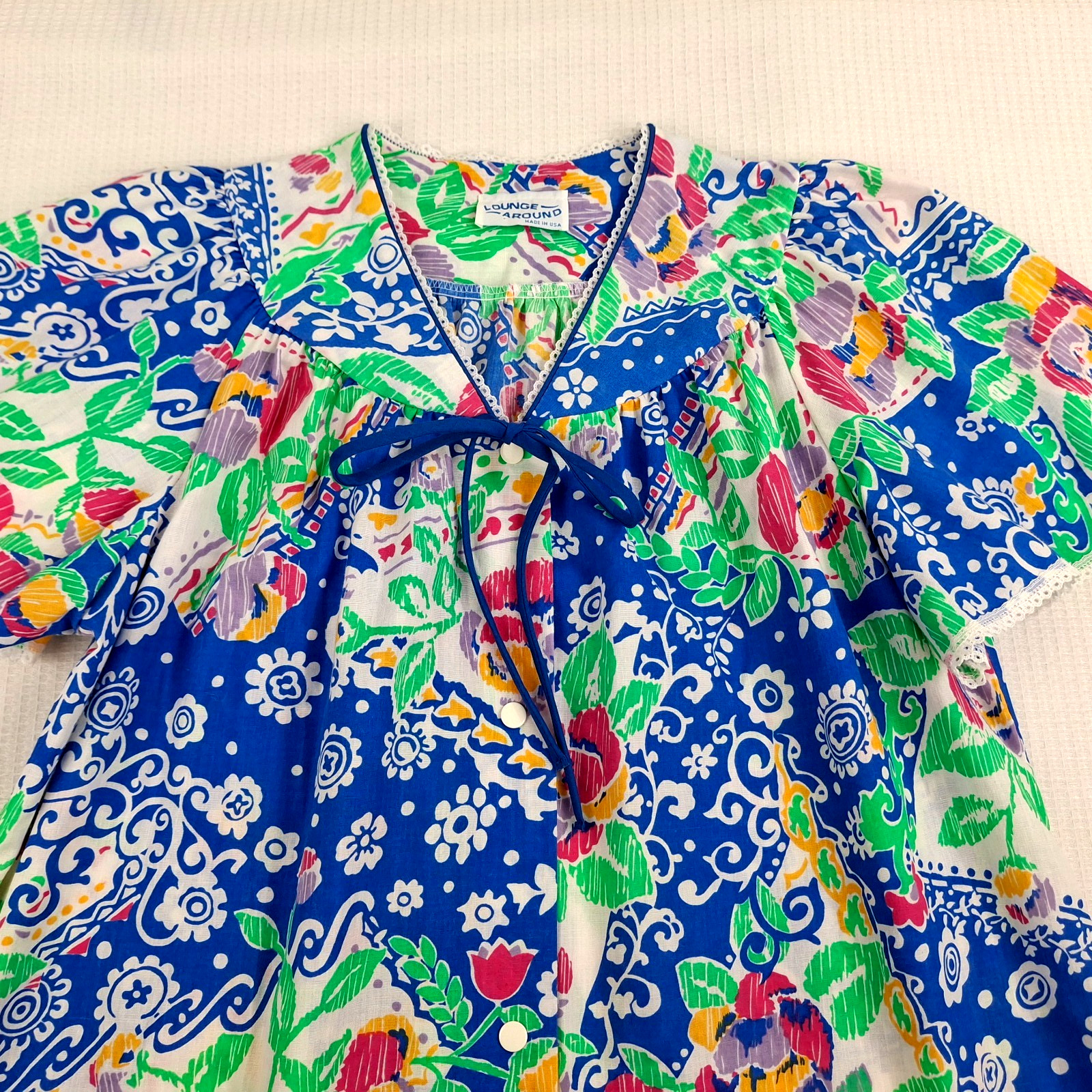 Vintage Lounge Around Women’s Size L 12 ? Snap Buttons Blue Floral Made In USA