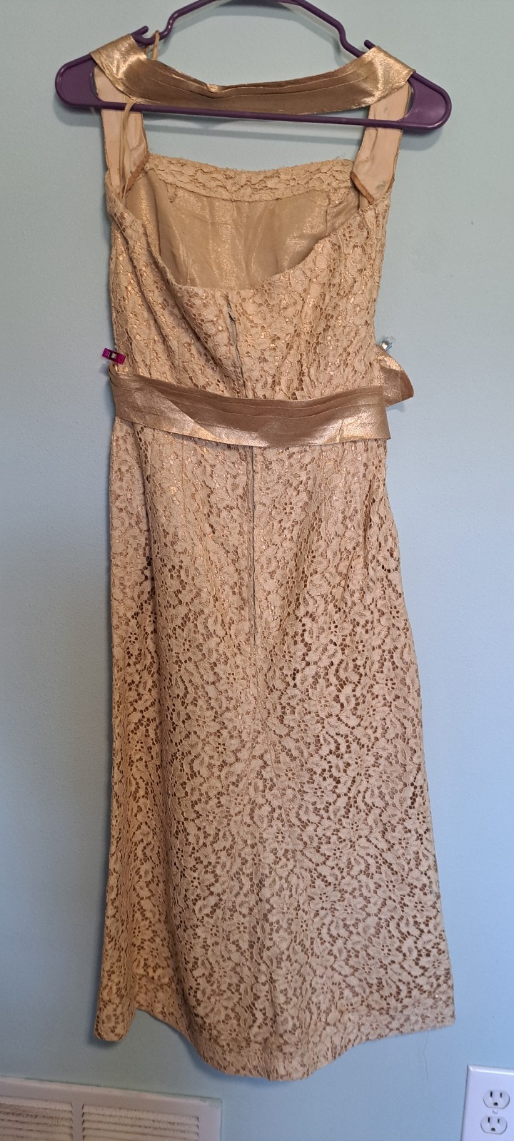 VINTAGE/ANTIQUE CLOTHING