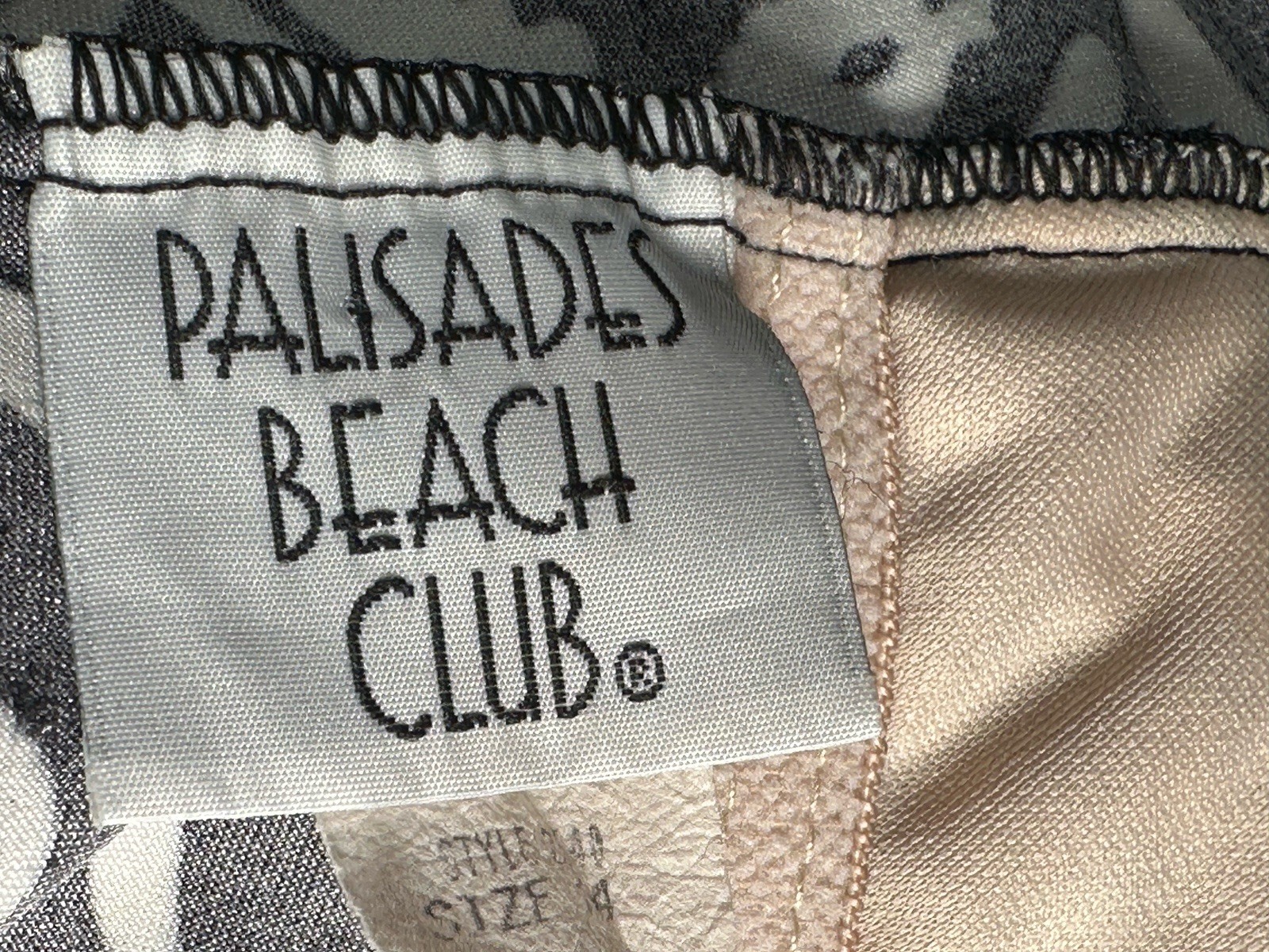 VTG 80s Black White Graphic Swimsuit Boyleg Playsuit Pacific Beach Club 14/M