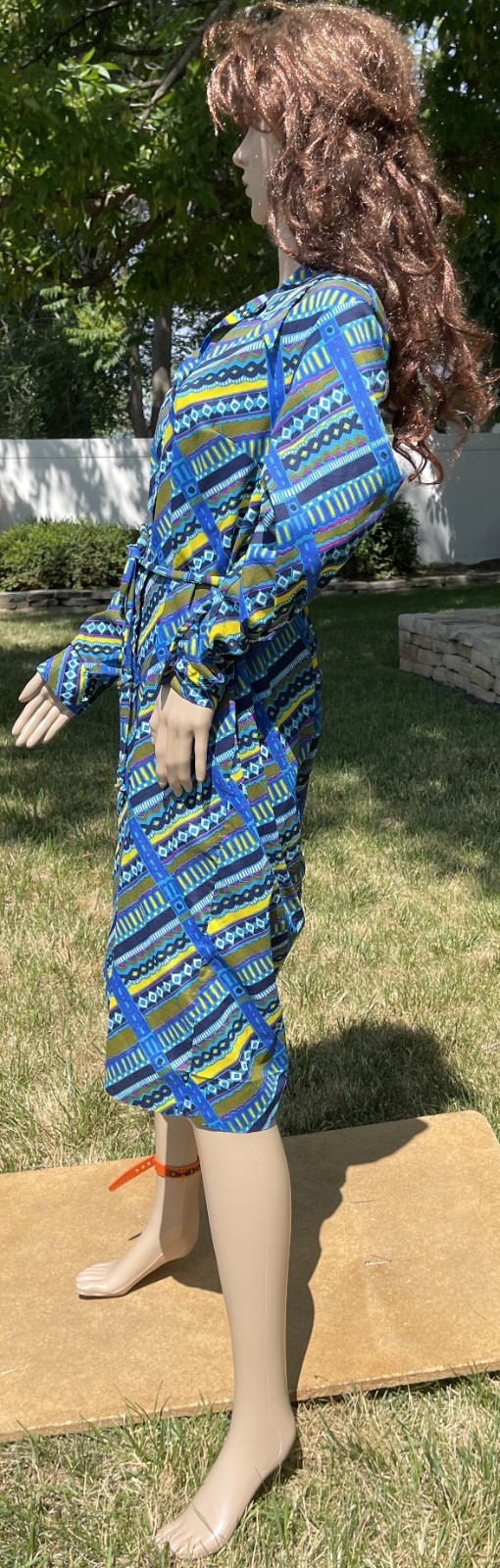 vtg 60s PSYCHEDELIC PRINT dress dagger collar crepe fabric covered buttons Large