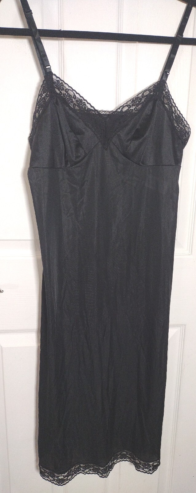 Vtg Vanity Fair Women’s Full Slip 34 Black Nylon Lace Style 10-103 Made in USA