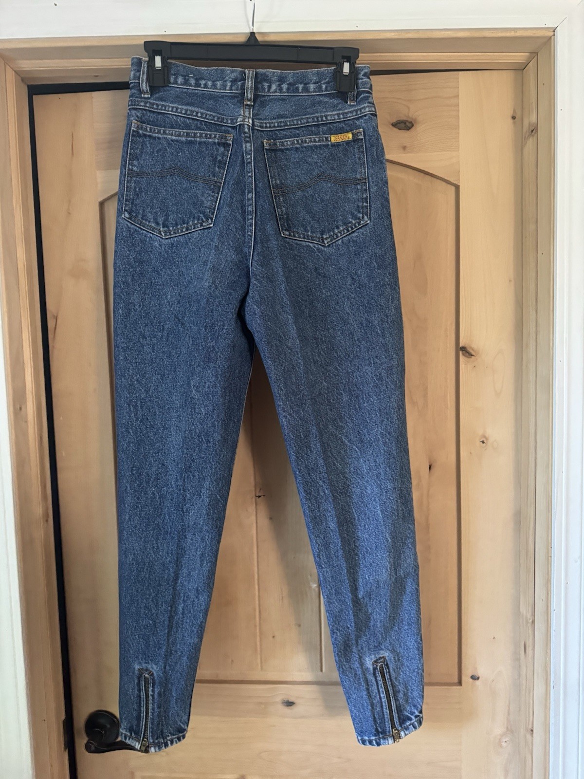 1980s /1990s Jeanjer by Jordache medium-wash blue denim jeans