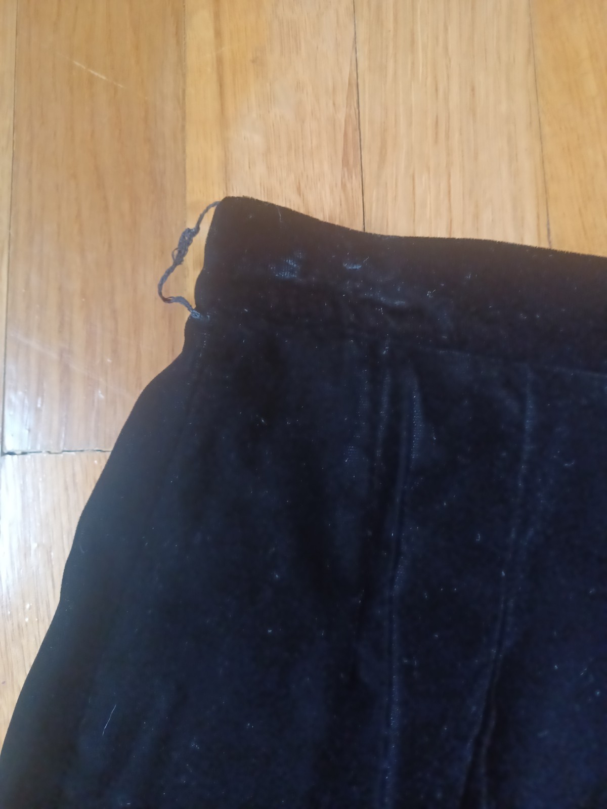 Vintage 1970s/1980s Intuitions Union-Made Black Velvet Gothic Maxi-skirt