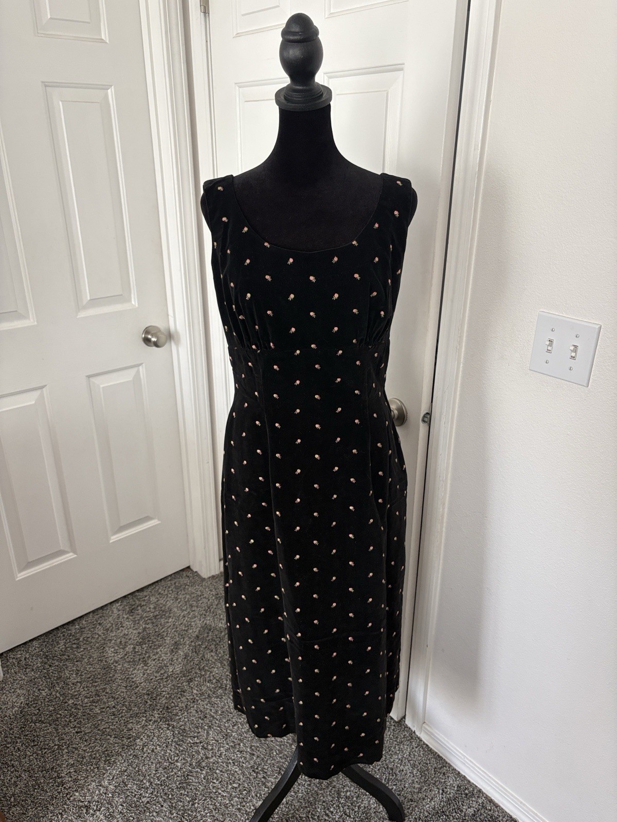Jo Collin’s Vintage Black Velvet Midi Dress with Embroidered Rosettes