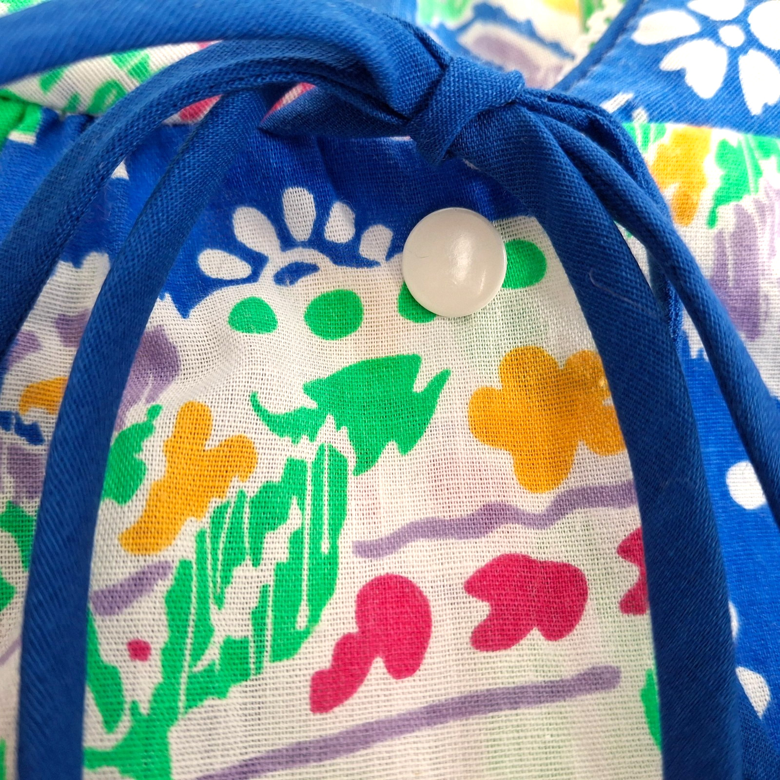 Vintage Lounge Around Women’s Size L 12 ? Snap Buttons Blue Floral Made In USA