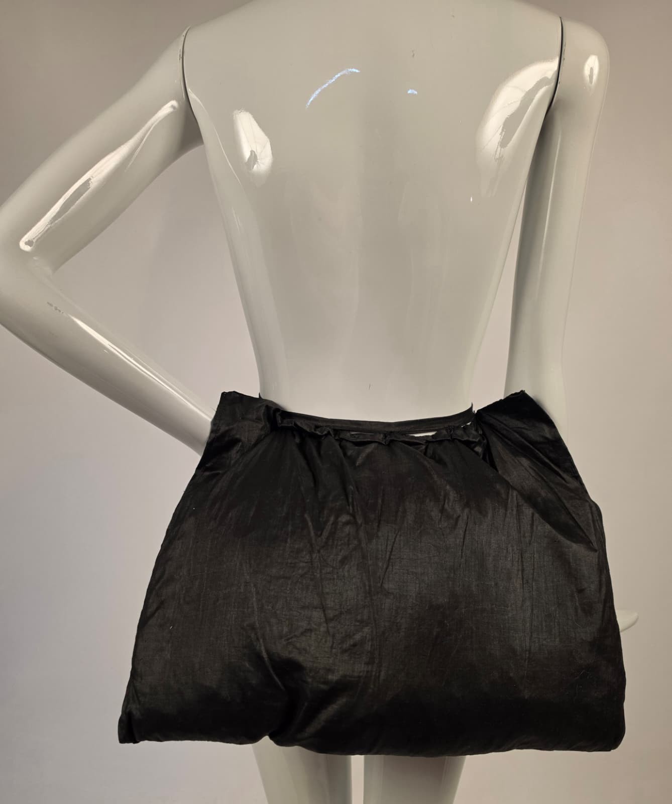VICTORIAN 19TH C HAND MADE BLACK POLISHED COTTON BUSTLE FOR DRESS W STRAW FILL