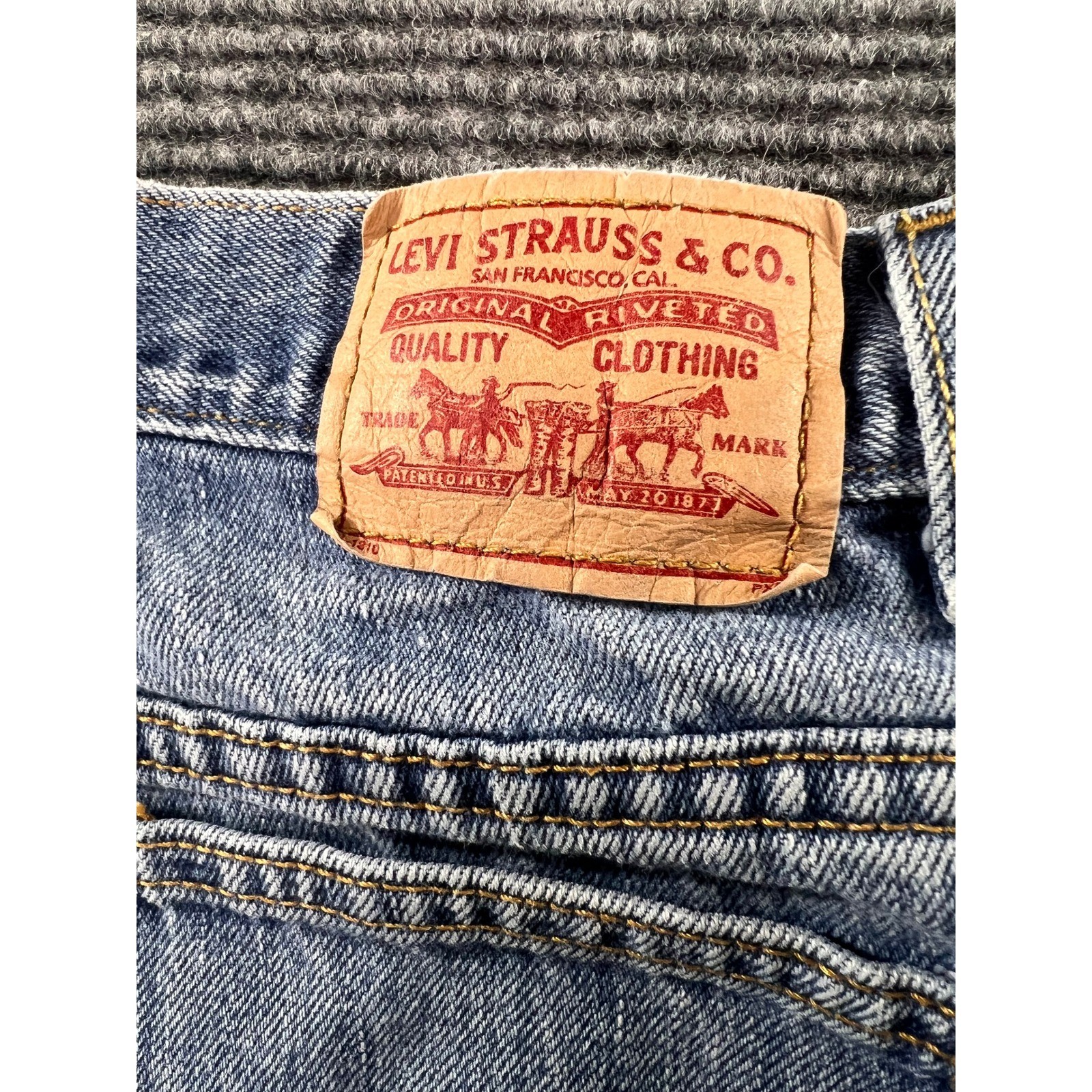 Levi’s 550 Relaxed Jeans Womens Size 12 M Tapered Light Wash Vintage Y2K